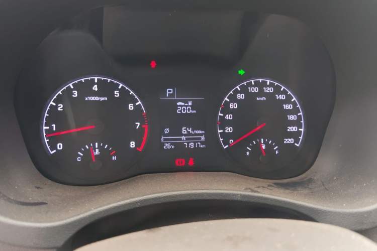Used Hyundai Verna (new generation) 2016 1.4L Automatic Cool Edition GLS Instrument Cluster