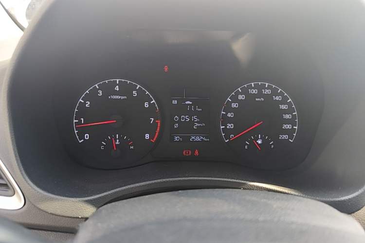 Used Hyundai Verna (new generation) 2016 1.4L Manual Cool Edition GLS Instrument Cluster