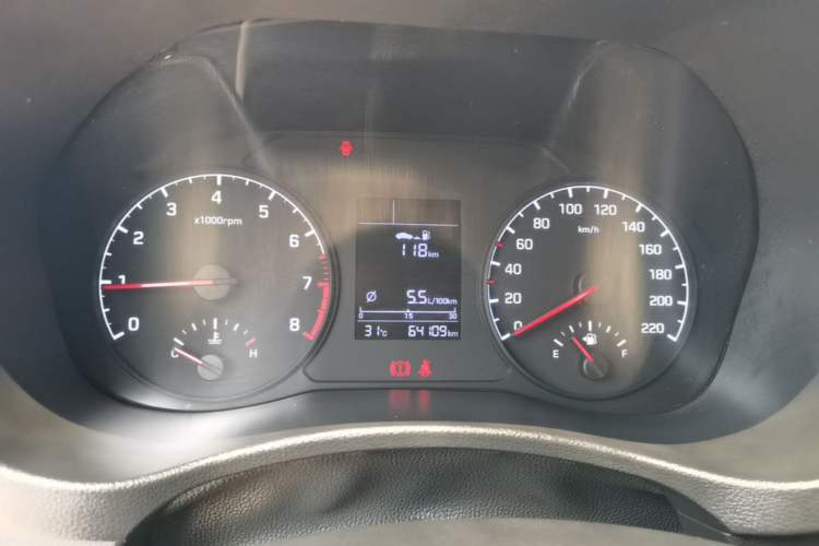 Used Hyundai Verna (new generation) 2016 1.4L Manual Cool Edition GLS Instrument Cluster