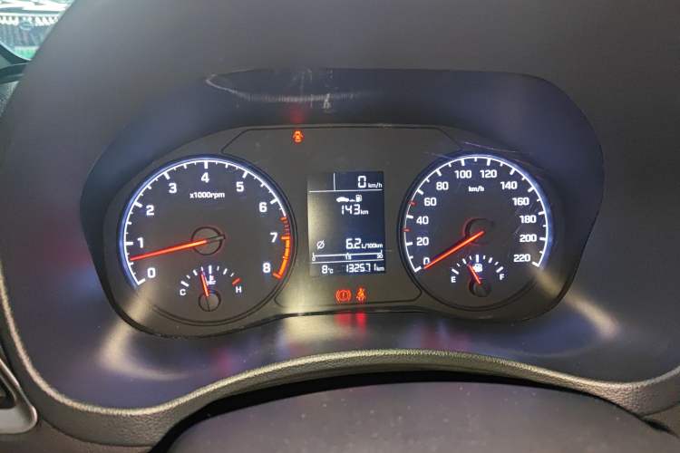 Used Hyundai Verna (new generation) 2016 1.4L Manual Cool Edition GLS Instrument Cluster