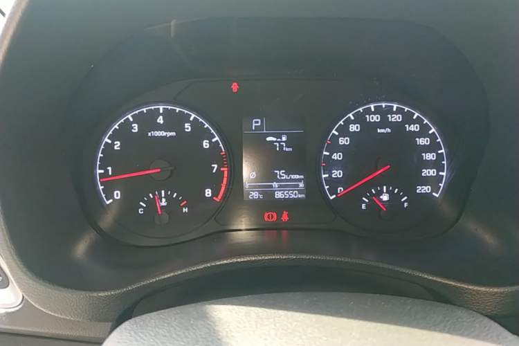 Used Hyundai Verna (new generation) 2016 1.4L Automatic Cool Edition GLS Instrument Cluster
