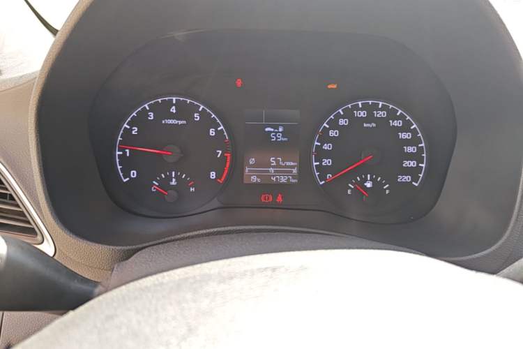 Used Hyundai Verna (new generation) 2016 1.4L Manual Cool Edition GLS Instrument Cluster