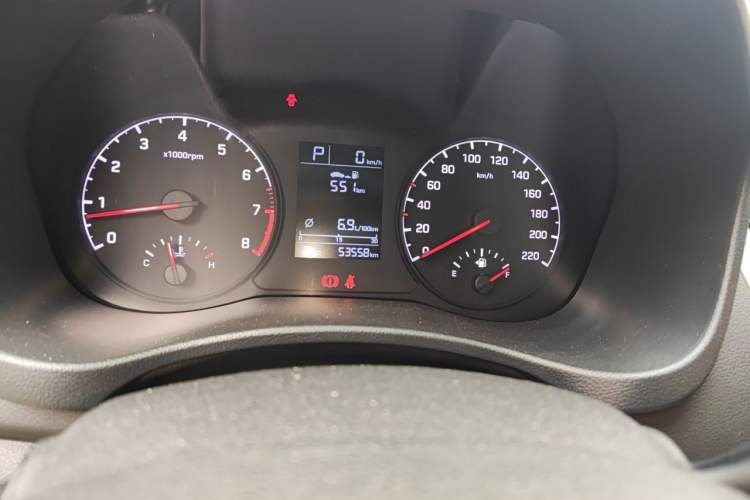 Used Hyundai Verna (new generation) 2016 1.4L Automatic Cool Edition GLS Instrument Cluster