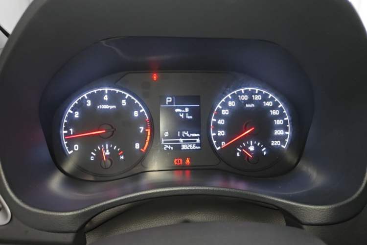 Used Hyundai Verna (new generation) 2016 1.4L Automatic Cool Edition GLS Instrument Cluster