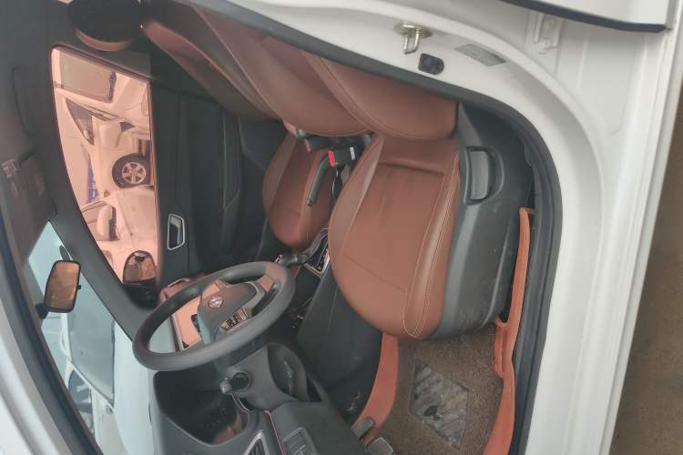 Used Hyundai Verna (new generation) 2016 1.4L Automatic Cool Edition GLS Interior 1
