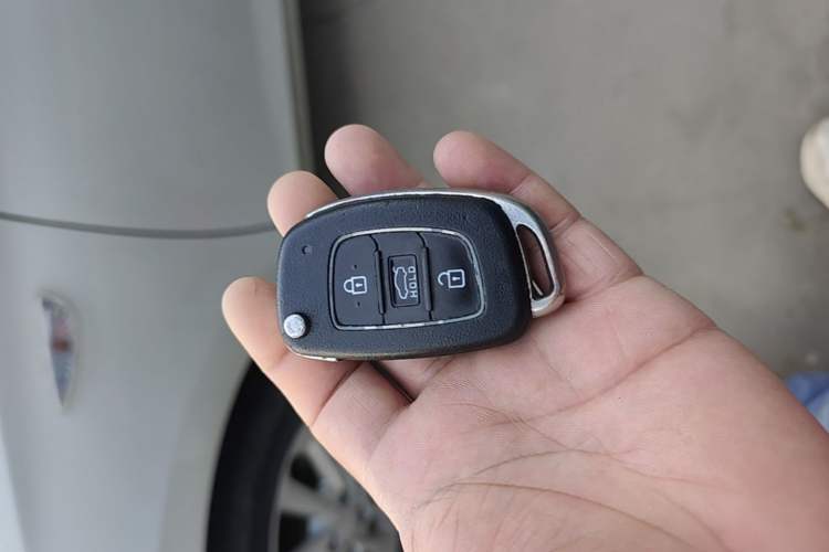 Used Hyundai Verna (new generation) 2016 1.4L Manual Cool Edition GLS Interior 1