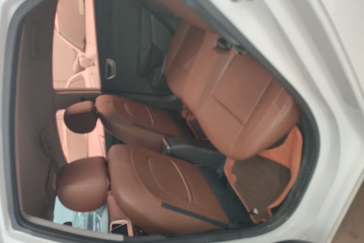 Used Hyundai Verna (new generation) 2016 1.4L Automatic Cool Edition GLS Interior 2