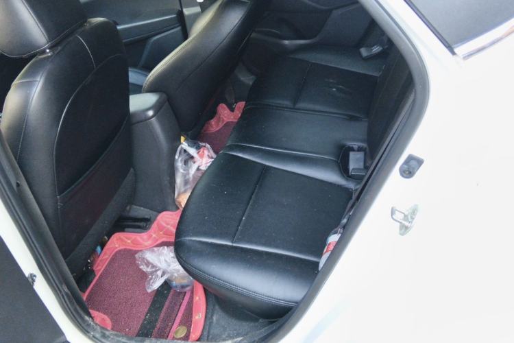Used Hyundai Verna (new generation) 2016 1.4L Automatic Cool Edition GLS Interior 4
