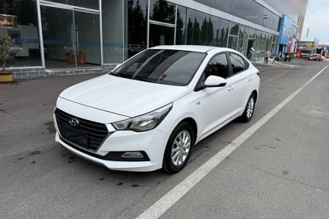 Hyundai Verna (new generation) 2016 1.4L Automatic Cool Edition GLS usata