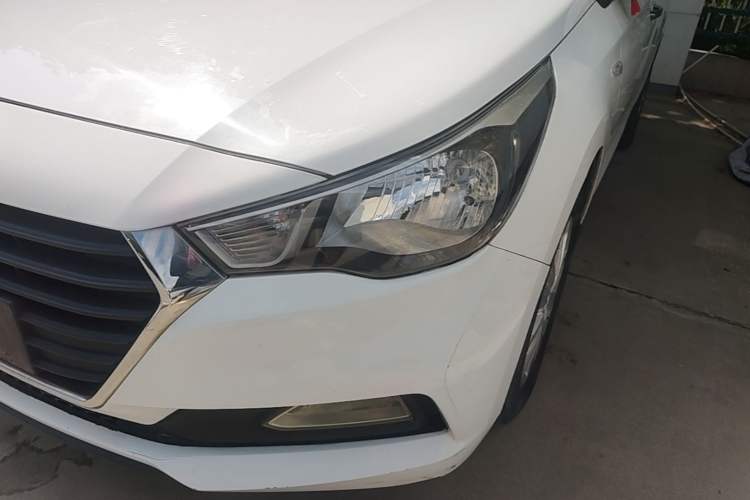 Used Hyundai Verna (new generation) 2016 1.4L Manual Cool Edition GLS Left Front Headlight