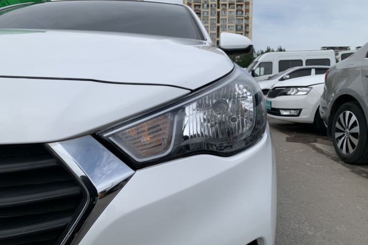 Used Hyundai Verna (new generation) 2016 1.4L Manual Cool Edition GLS Left Front Headlight