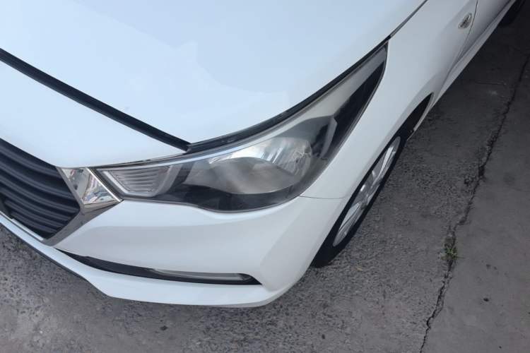 Used Hyundai Verna (new generation) 2016 1.4L Manual Cool Edition GLS Left Front Headlight