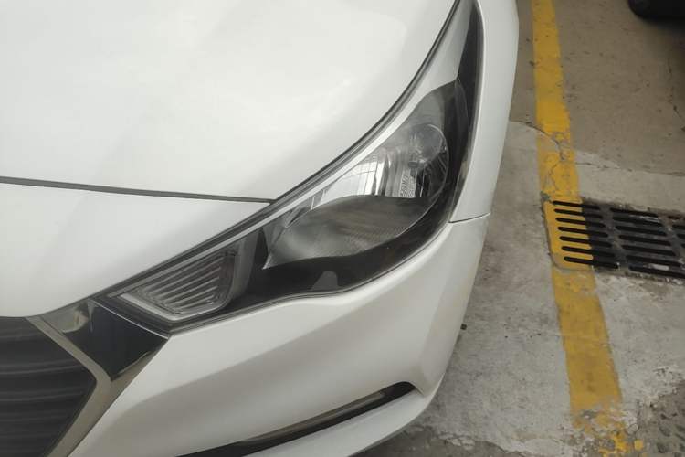 Used Hyundai Verna (new generation) 2016 1.4L Manual Cool Edition GLS Left Front Headlight