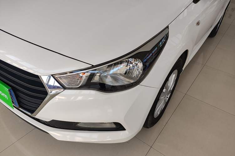 Used Hyundai Verna (new generation) 2016 1.4L Automatic Cool Edition GLS Left Front Headlight