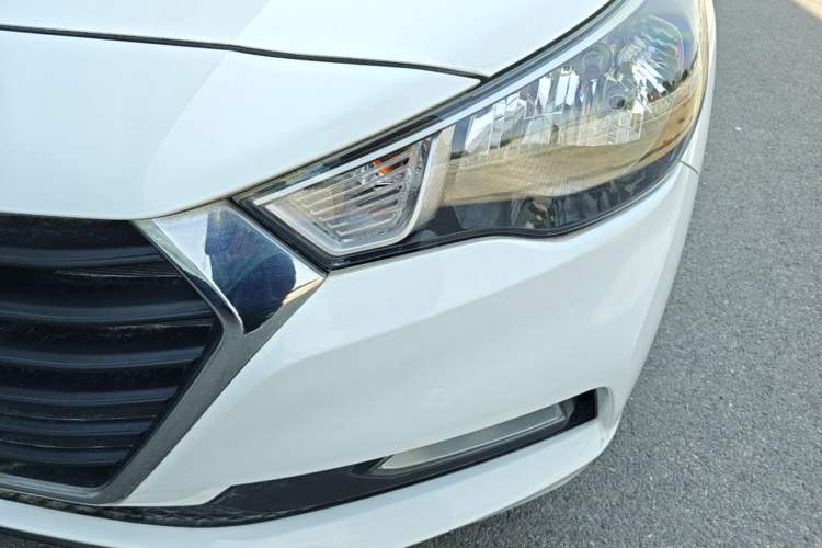 Used Hyundai Verna (new generation) 2016 1.4L Manual Cool Edition GLS Left Front Headlight