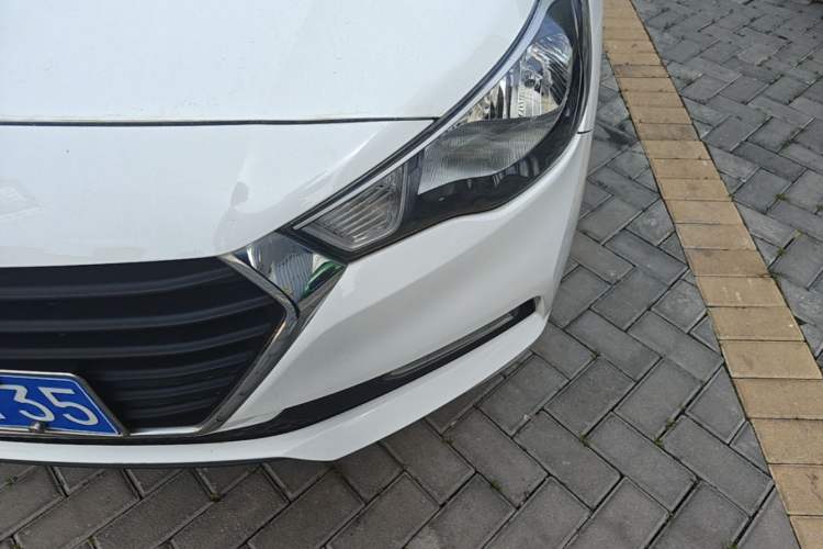 Used Hyundai Verna (new generation) 2016 1.4L Manual Cool Edition GLS Left Front Headlight