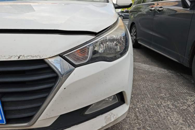 Used Hyundai Verna (new generation) 2016 1.4L Automatic Cool Edition GLS Left Front Headlight