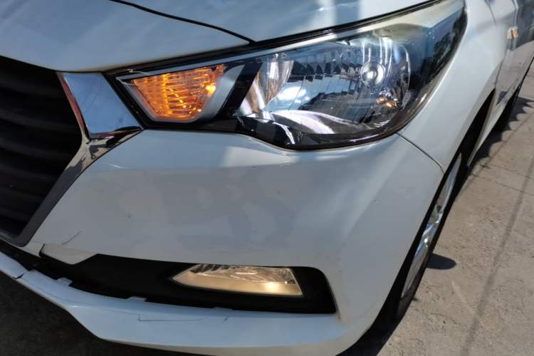 Used Hyundai Verna (new generation) 2016 1.4L Manual Cool Edition GLS Left Front Headlight