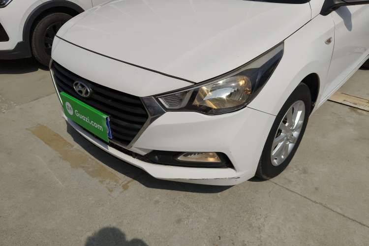 Used Hyundai Verna (new generation) 2016 1.4L Automatic Cool Edition GLS Left Front Headlight