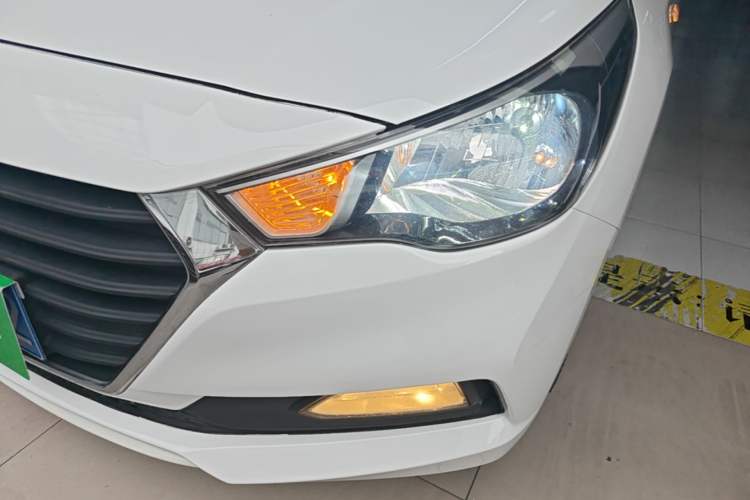 Used Hyundai Verna (new generation) 2016 1.4L Automatic Cool Edition GLS Left Front Headlight