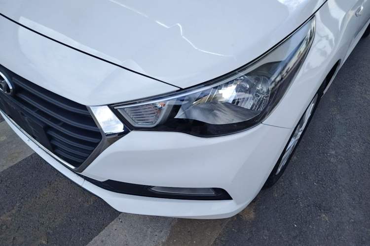 Used Hyundai Verna (new generation) 2016 1.4L Manual Cool Edition GLS Left Front Headlight