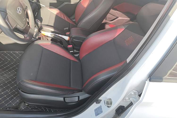 Used Hyundai Verna (new generation) 2016 1.4L Manual Cool Edition GLS Left Front Seat