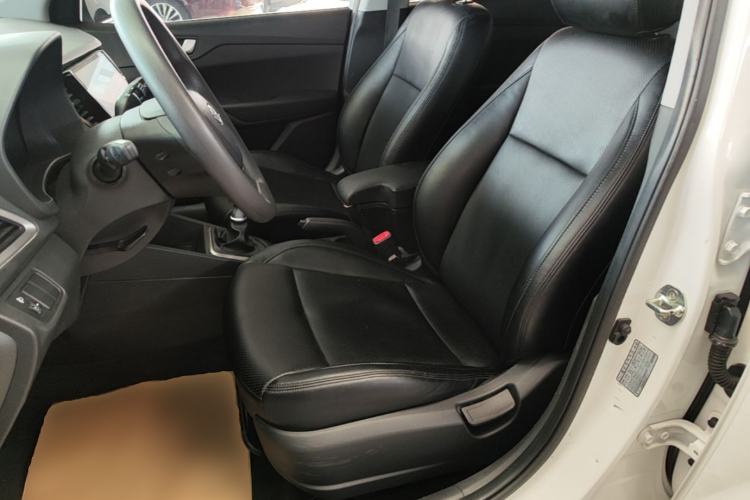 Used Hyundai Verna (new generation) 2016 1.4L Manual Cool Edition GLS Left Front Seat