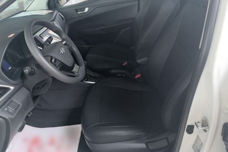 Used Hyundai Verna (new generation) 2016 1.4L Automatic Cool Edition GLS Left Front Seat