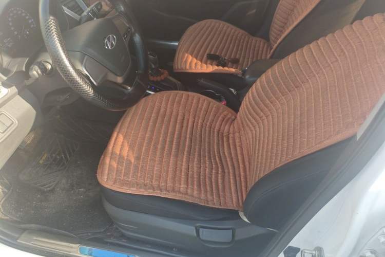 Used Hyundai Verna (new generation) 2016 1.4L Automatic Cool Edition GLS Left Front Seat