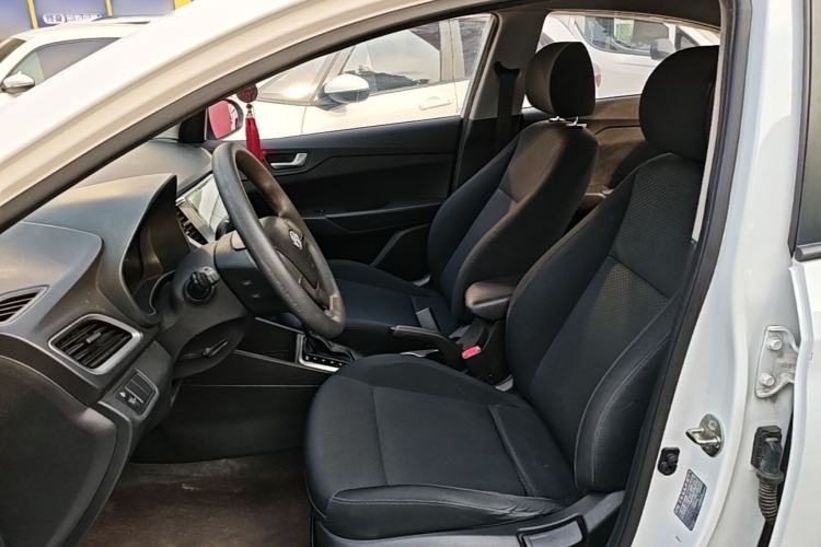 Used Hyundai Verna (new generation) 2016 1.4L Automatic Cool Edition GLS Left Front Seat