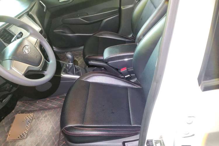 Used Hyundai Verna (new generation) 2016 1.4L Manual Cool Edition GLS Left Front Seat