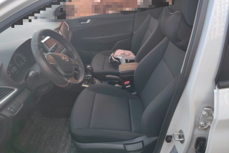 Used Hyundai Verna (new generation) 2016 1.4L Manual Cool Edition GLS Left Front Seat