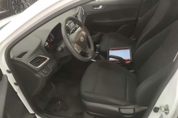 Used Hyundai Verna (new generation) 2016 1.4L Manual Cool Edition GLS Left Front Seat