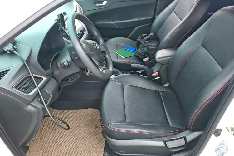 Used Hyundai Verna (new generation) 2016 1.4L Automatic Cool Edition GLS Left Front Seat