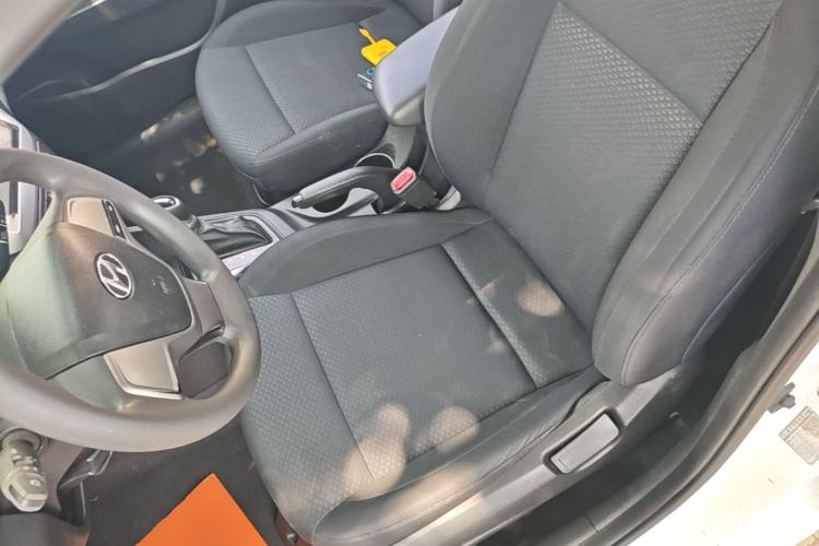 Used Hyundai Verna (new generation) 2016 1.4L Automatic Cool Edition GLS Left Front Seat