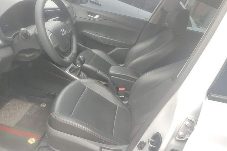 Used Hyundai Verna (new generation) 2016 1.4L Manual Cool Edition GLS Left Front Seat