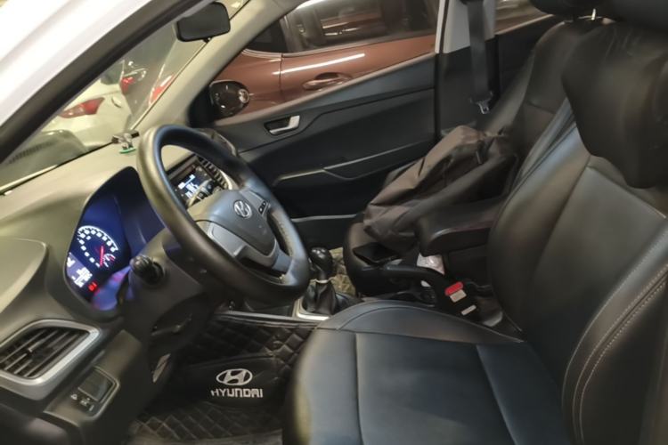 Used Hyundai Verna (new generation) 2016 1.4L Manual Cool Edition GLS Left Front Seat