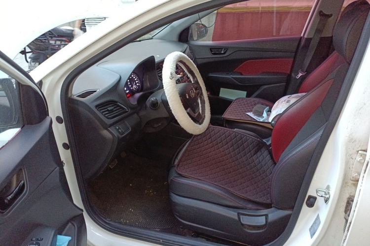 Used Hyundai Verna (new generation) 2016 1.4L Automatic Sport Edition Left Front Seat