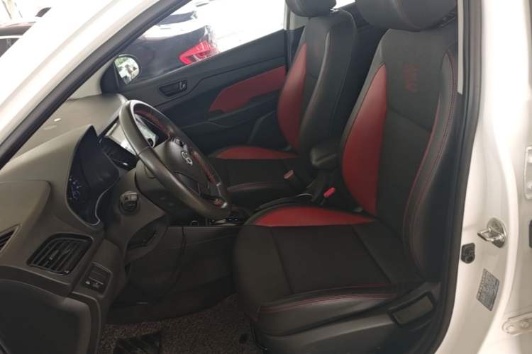 Used Hyundai Verna (new generation) 2016 1.4L Automatic Sport Edition Left Front Seat