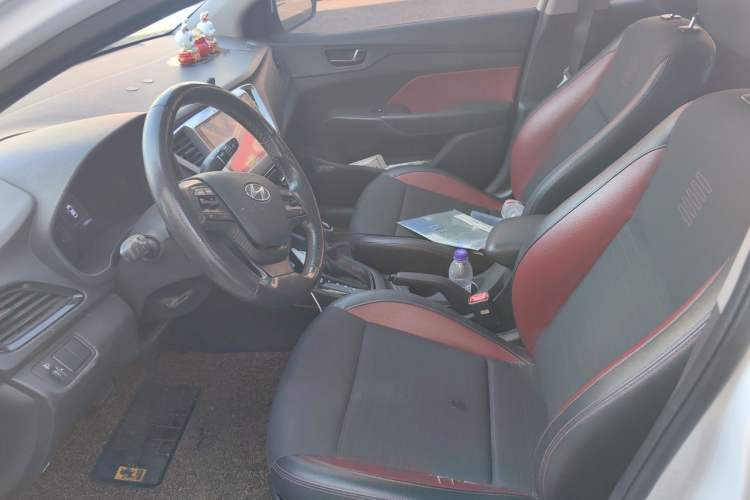 Used Hyundai Verna (new generation) 2016 1.4L Automatic Sport Edition Left Front Seat