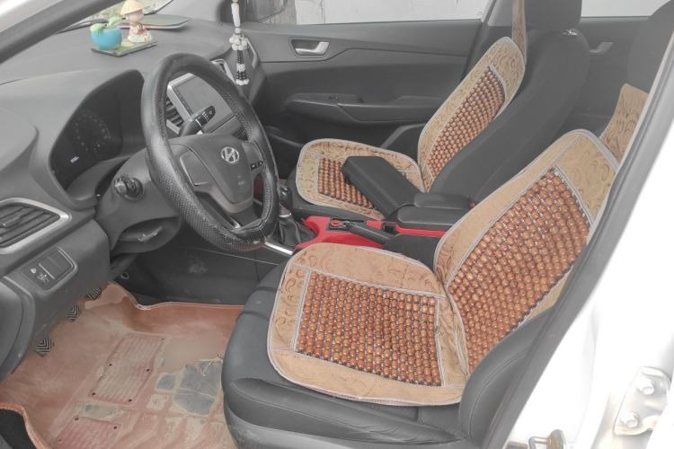 Used Hyundai Verna (new generation) 2016 1.4L Manual Cool Edition GLS Left Front Seat