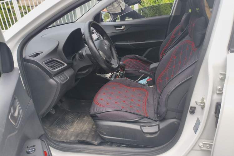 Used Hyundai Verna (new generation) 2016 1.4L Manual Youth Edition GS Left Front Seat