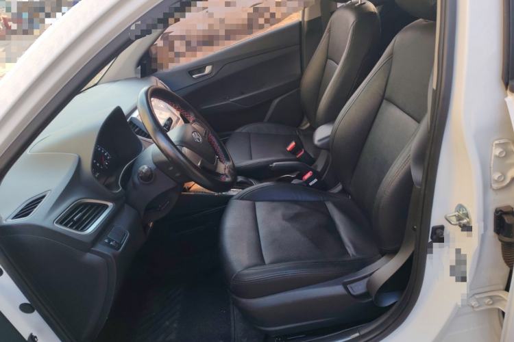 Used Hyundai Verna (new generation) 2016 1.4L Automatic Cool Edition GLS Left Front Seat