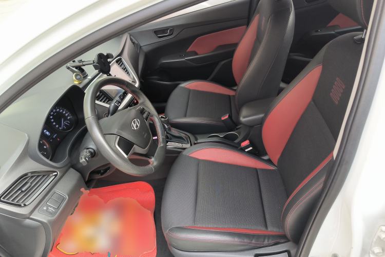 Used Hyundai Verna (new generation) 2016 1.4L Automatic Sport Edition Left Front Seat