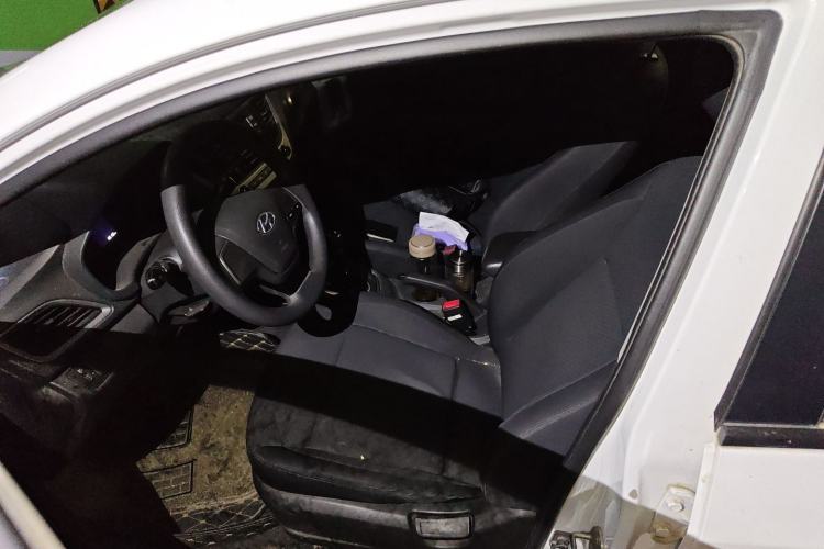 Used Hyundai Verna (new generation) 2016 1.4L Automatic Cool Edition GLS Left Front Seat