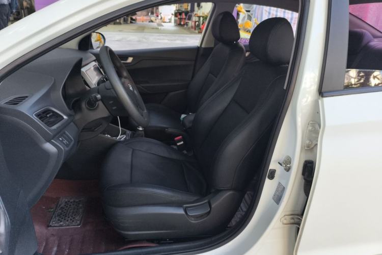 Used Hyundai Verna (new generation) 2016 1.4L Manual Cool Edition GLS Left Front Seat