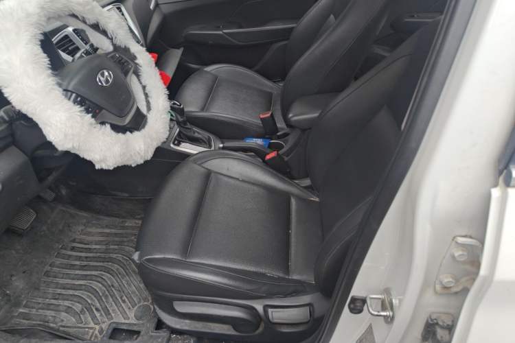 Used Hyundai Verna (new generation) 2016 1.6L Automatic Elite Edition TOP Left Front Seat