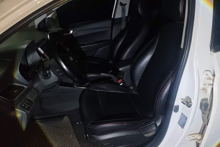 Used Hyundai Verna (new generation) 2016 1.4L Automatic Cool Edition GLS Left Front Seat