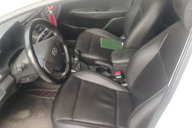 Used Hyundai Verna (new generation) 2016 1.4L Manual Cool Edition GLS Left Front Seat