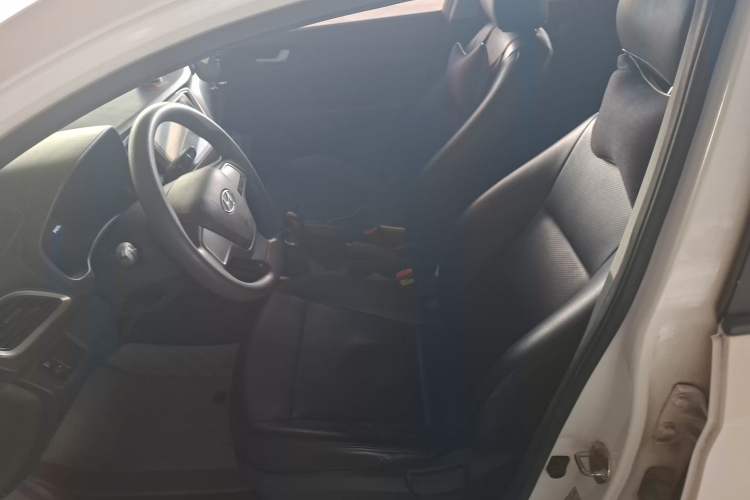 Used Hyundai Verna (new generation) 2016 1.4L Manual Cool Edition GLS Left Front Seat